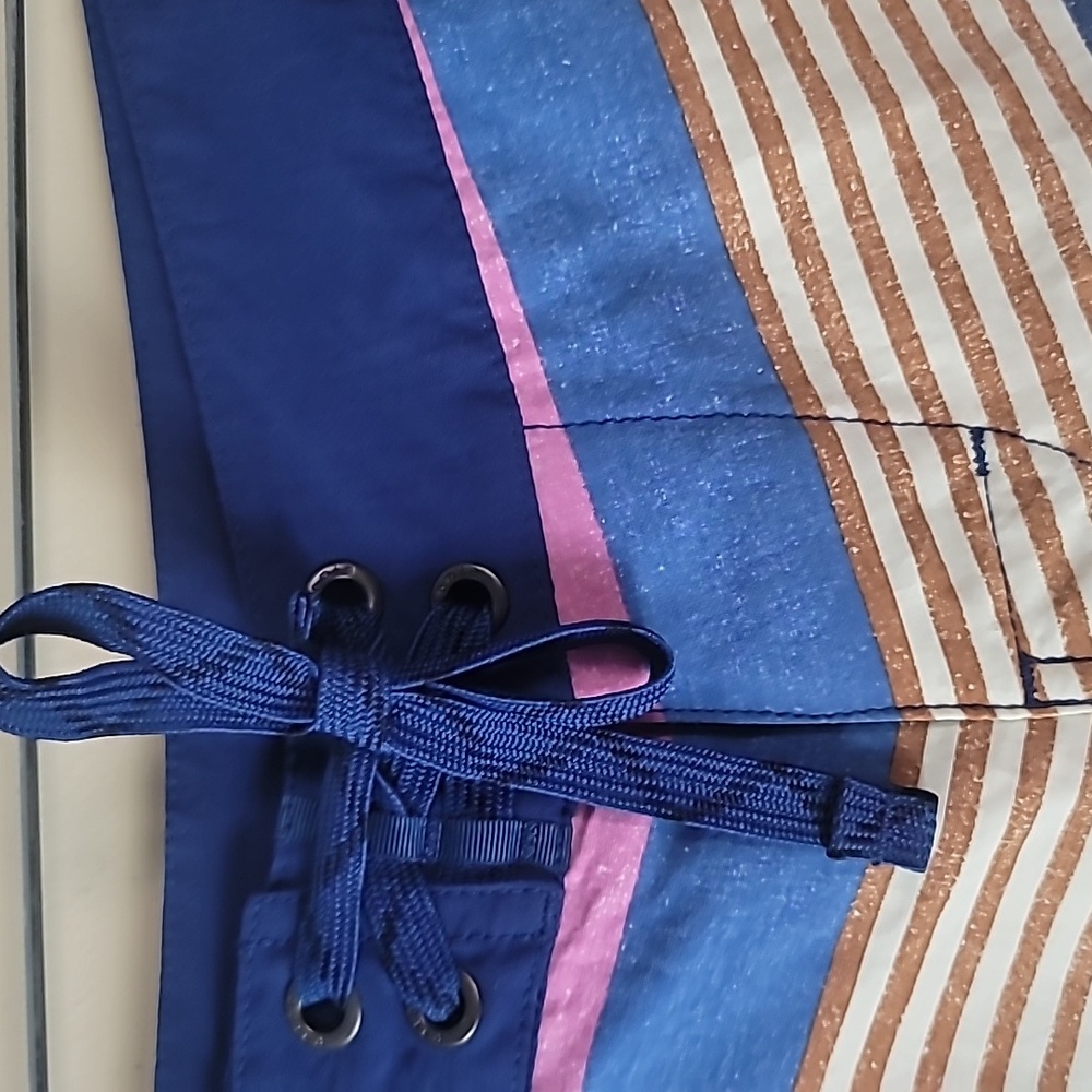 Women's Patagonia Wave Maker Board Surfing short Pink & Blue Stripe SZ 8 - Picture 5 of 15